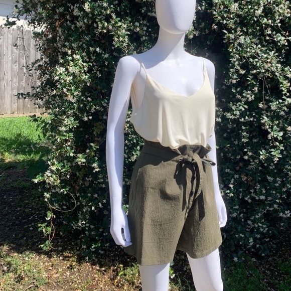 💋NWT Rag & Bone Relaxed Fit High Rise Seersucker Paper Bag Waist Shorts - Picture 5 of 15